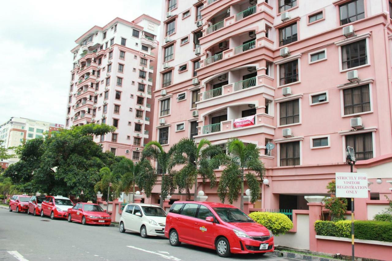 Marina Residence Suites @ Marina Court Resort Condominium Kota Kinabalu Exterior photo