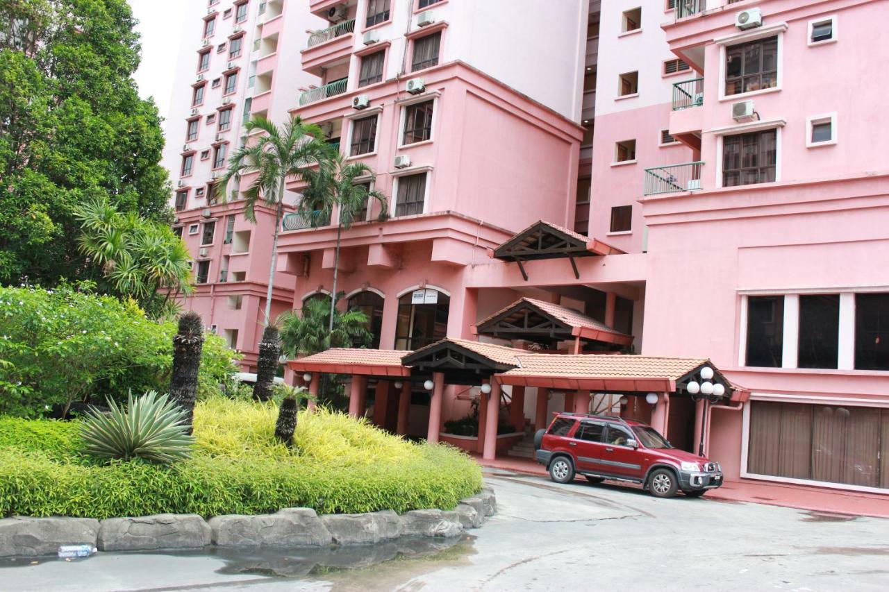Marina Residence Suites @ Marina Court Resort Condominium Kota Kinabalu Exterior photo